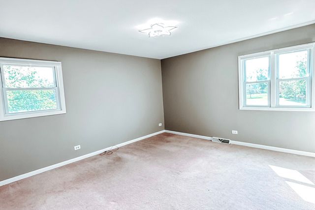 1491 Kathleen Way, Elk Grove Village, IL 60007