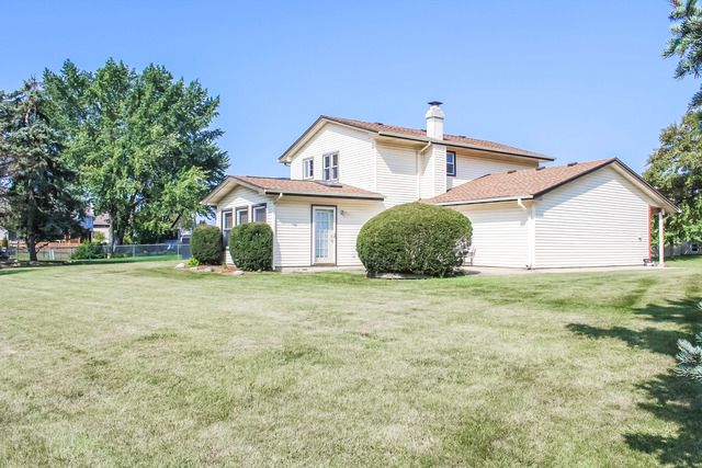 1491 Kathleen Way, Elk Grove Village, IL 60007