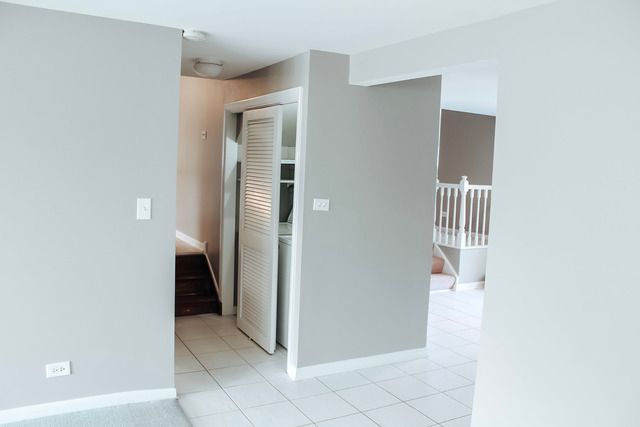 1491 Kathleen Way, Elk Grove Village, IL 60007