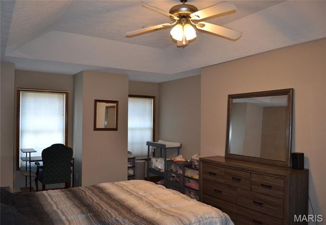 140 Sawmill Rd., St Robert, MO 65584