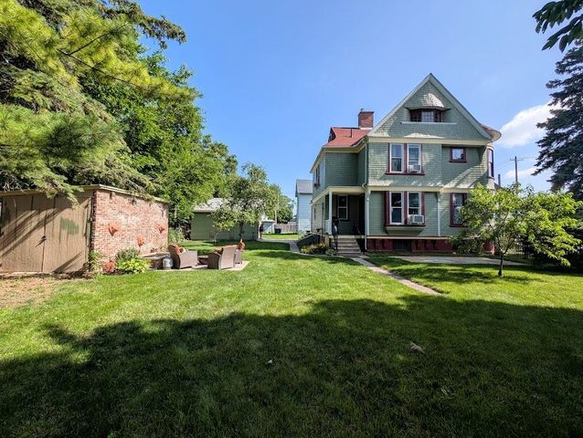 207 N Wenona Street, Bay City, MI 48706