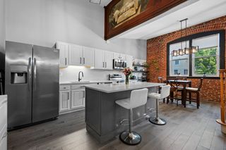 32 Providence St 8, Worcester, MA 01604