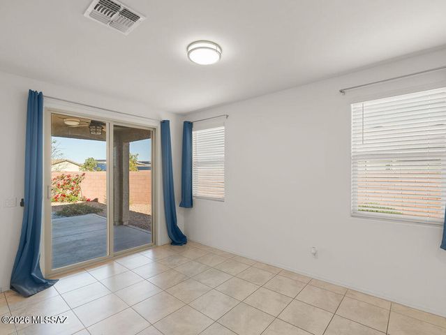 7996 S Golden Bell Drive, Tucson, AZ 85747