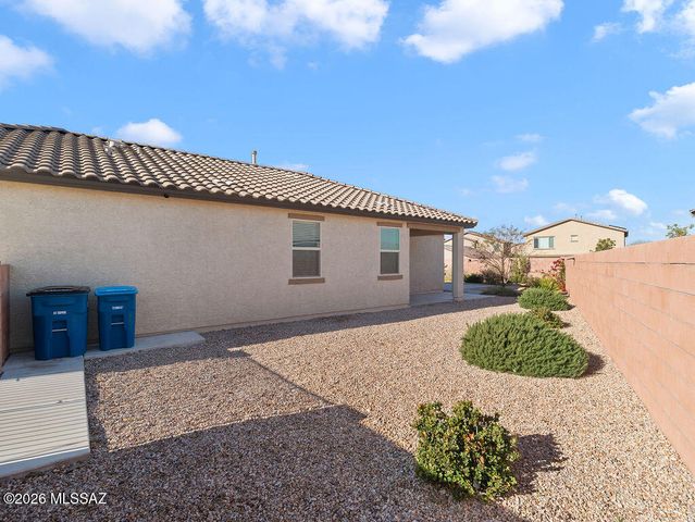 7996 S Golden Bell Drive, Tucson, AZ 85747