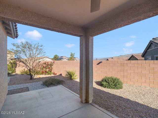 7996 S Golden Bell Drive, Tucson, AZ 85747