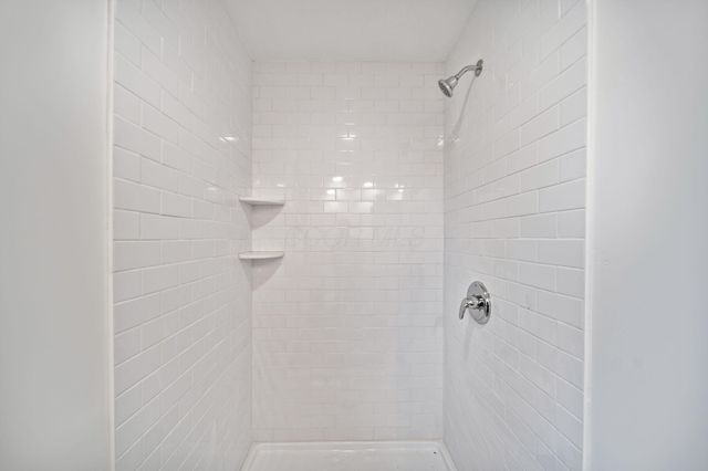 3161 Avalon Road, Upper Arlington, OH 43221