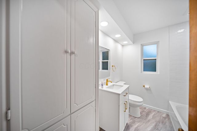 3161 Avalon Road, Upper Arlington, OH 43221