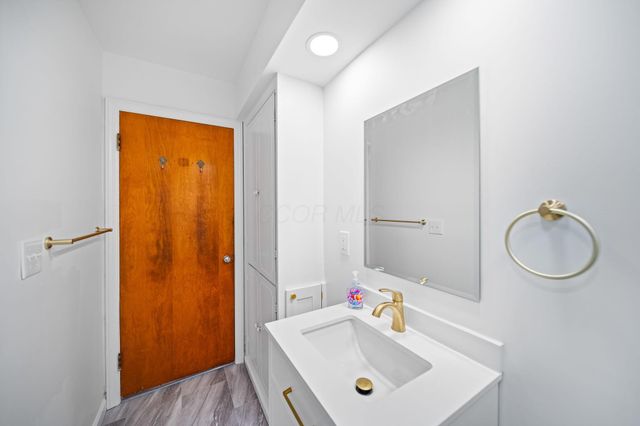 3161 Avalon Road, Upper Arlington, OH 43221