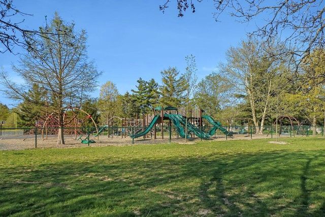 3161 Avalon Road, Upper Arlington, OH 43221