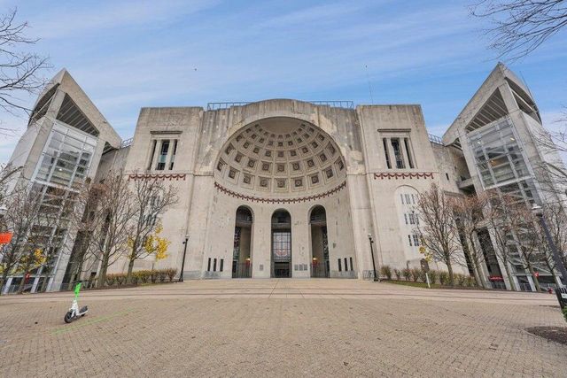 3161 Avalon Road, Upper Arlington, OH 43221