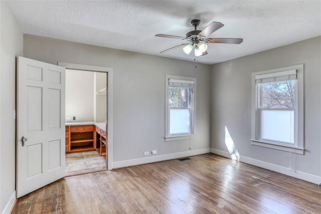 252 S Bell Street, Bellville, TX 77418