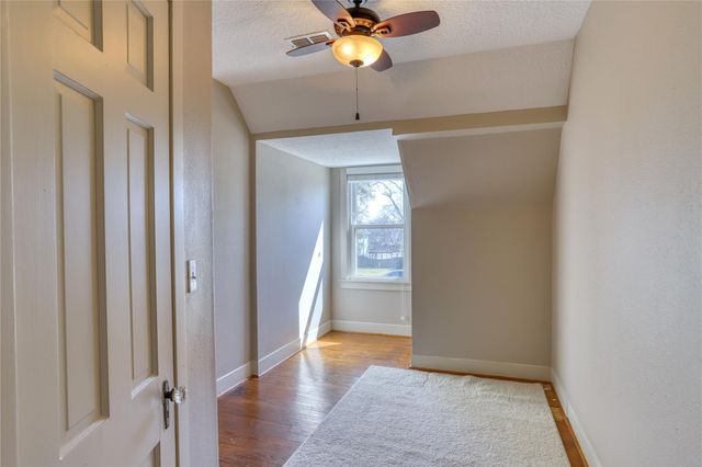 252 S Bell Street, Bellville, TX 77418