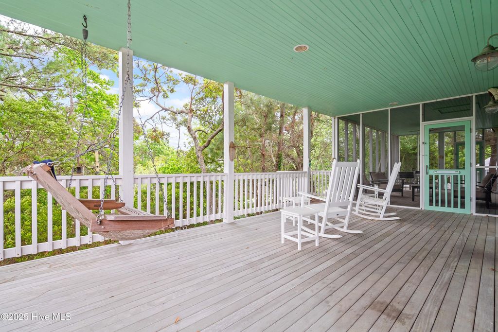 Image 42 of property listing at 320 Governor Safford Lane, Emerald Isle, NC 28594