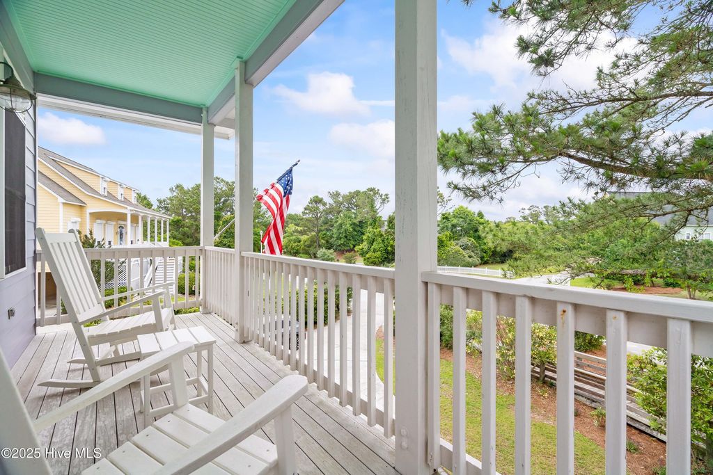 Image 44 of property listing at 320 Governor Safford Lane, Emerald Isle, NC 28594