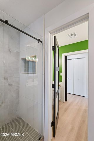 735 E MANHATTON Drive, Tempe, AZ 85282