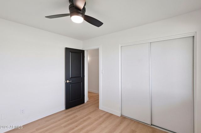 735 E MANHATTON Drive, Tempe, AZ 85282