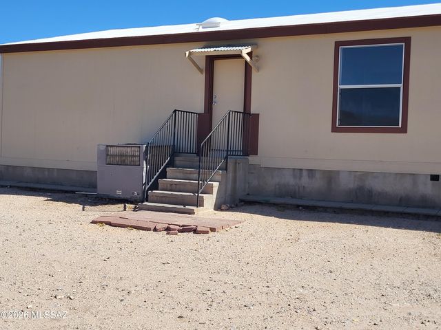 9484 S Tewa Trail, Vail, AZ 85641