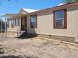 9484 S Tewa Trail, Vail, AZ 85641