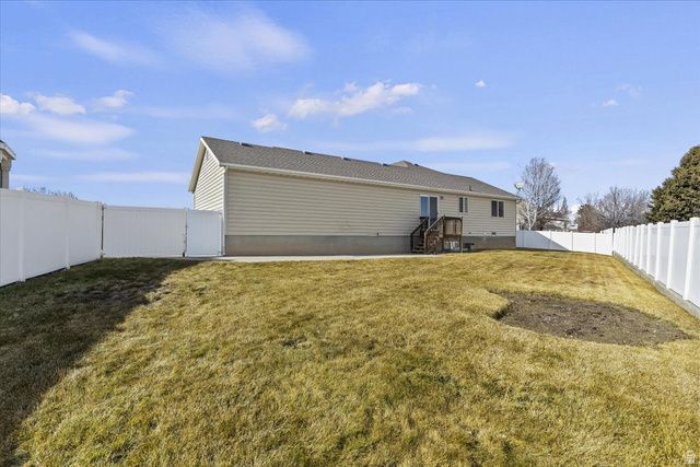 8961 S MAYFLOWER ST, West Jordan, UT 84088