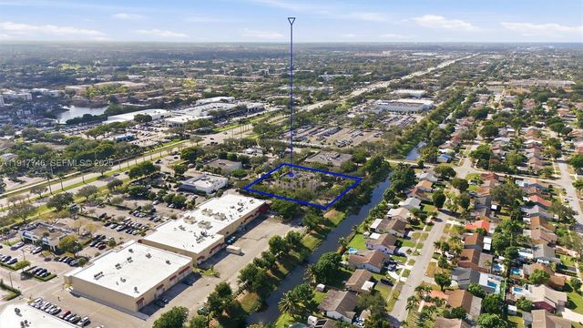 8527 Pines Blvd, Pembroke Pines, FL 33024