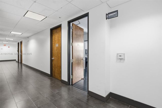 8527 Pines Blvd, Pembroke Pines, FL 33024