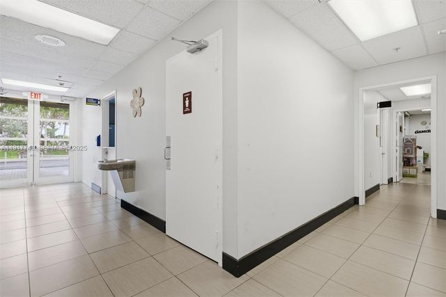 8527 Pines Blvd, Pembroke Pines, FL 33024