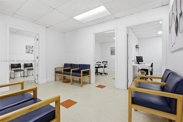 8527 Pines Blvd, Pembroke Pines, FL 33024