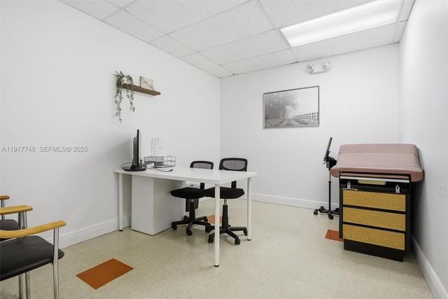 8527 Pines Blvd, Pembroke Pines, FL 33024