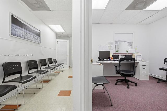 8527 Pines Blvd, Pembroke Pines, FL 33024