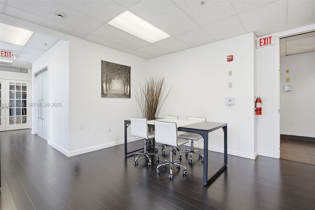 8527 Pines Blvd, Pembroke Pines, FL 33024