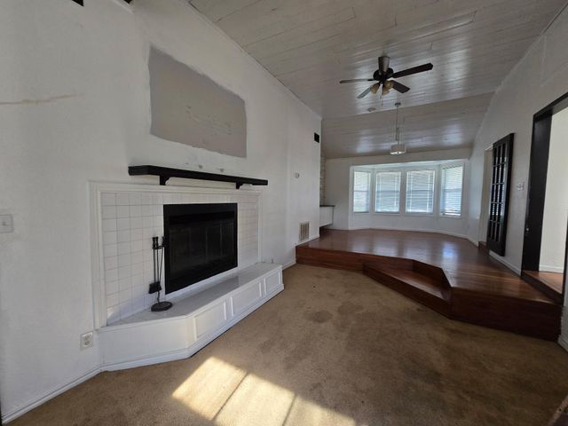 305 N 5th ST, Thorndale, TX 76577