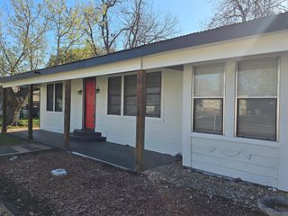 305 N 5th ST, Thorndale, TX 76577