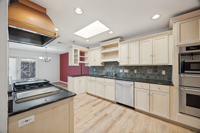 10404 Boedeker Street, Dallas, TX 75230