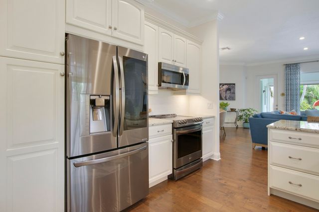 136 Florence Drive, Jupiter, FL 33458