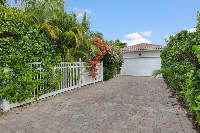 136 Florence Drive, Jupiter, FL 33458