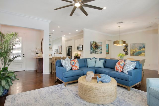 136 Florence Drive, Jupiter, FL 33458