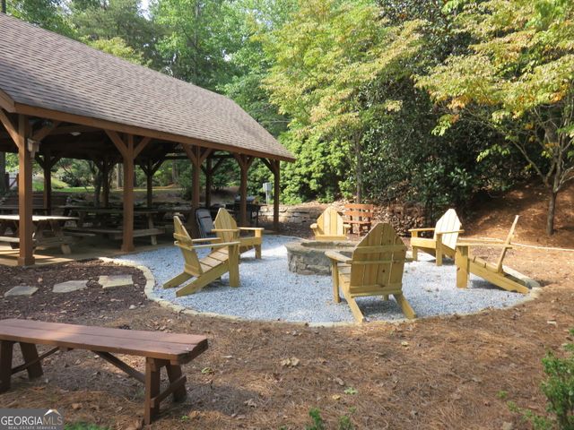 25 Chimney Oaks Trail, Cleveland, GA 30528