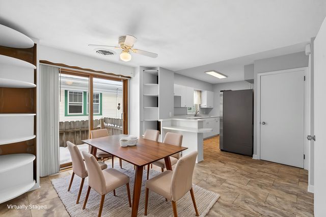 317 Snelling Avenue S, Saint Paul, MN 55105