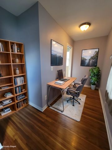 317 Snelling Avenue S, Saint Paul, MN 55105