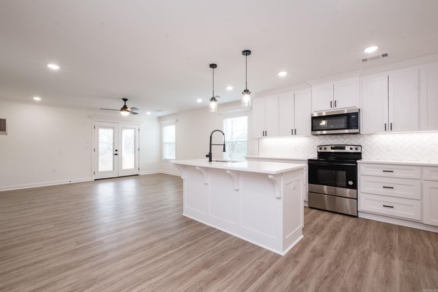 5504 Allen St, North Little Rock, AR 72118