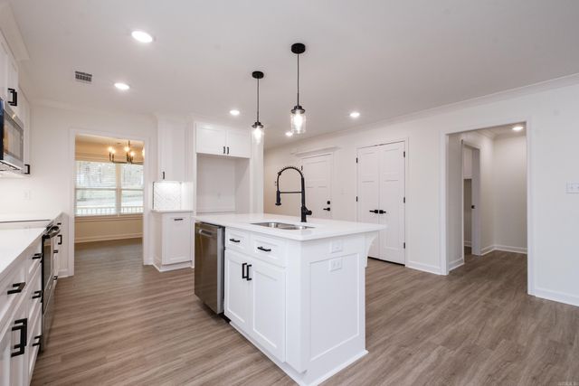 5504 Allen St, North Little Rock, AR 72118