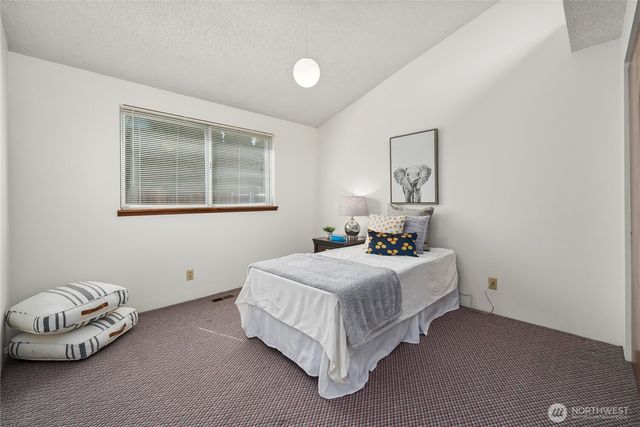 4933 30th Street NE, Tacoma, WA 98422