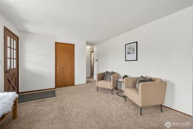 4933 30th Street NE, Tacoma, WA 98422