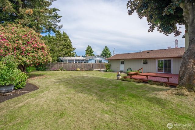 4933 30th Street NE, Tacoma, WA 98422