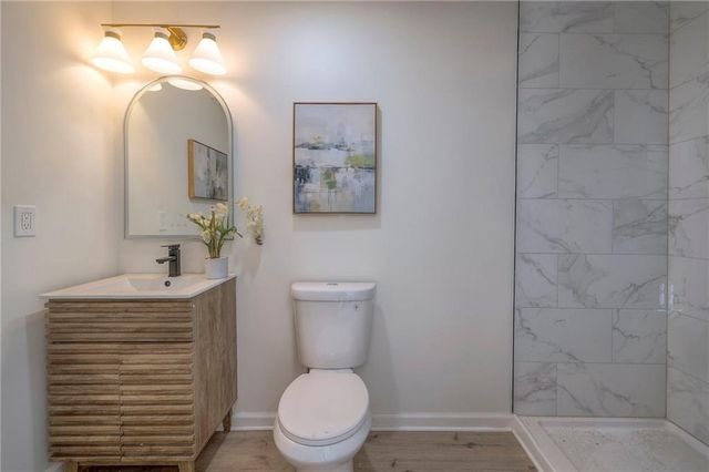 107 S Claremont Avenue, Independence, MO 64054