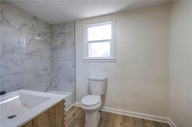 107 S Claremont Avenue, Independence, MO 64054