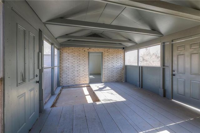 107 S Claremont Avenue, Independence, MO 64054