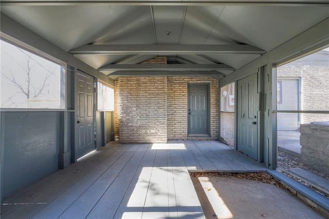 107 S Claremont Avenue, Independence, MO 64054