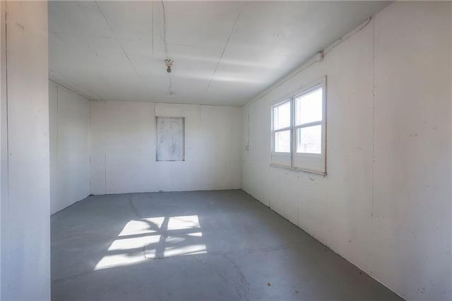 107 S Claremont Avenue, Independence, MO 64054