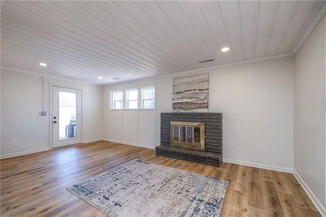 107 S Claremont Avenue, Independence, MO 64054